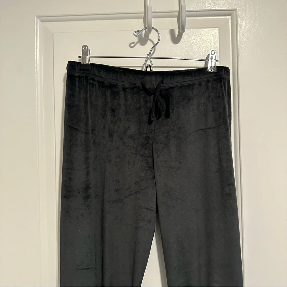 Juicy Couture Sleepwear Velour Rhinestone Long Sleeve & Pants Set in Black